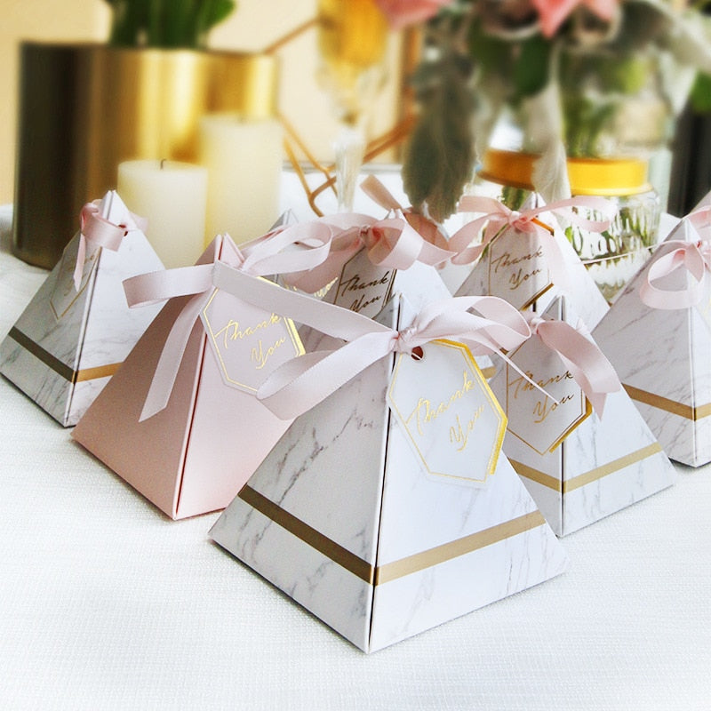 New Triangular Pyramid Style Candy Box Chocolate Box Wedding Favors Gift Boxes With THANKS Card & Ribbon Party Supplies