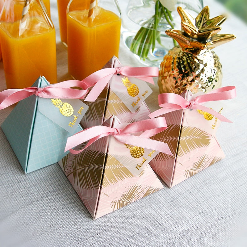 100pcs Triangular Pyramid  Wedding Favors Supplies Leaves Candy Boxes with Thanks Card Gift Box Party Packaging Chocolate Box