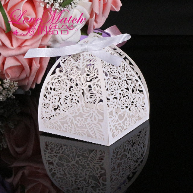 50Pcs Laser Cut Flower Wedding Candy Box Wedding Gift For Guest Wedding Favors And Gifts Christmas and Birthday Party Decoration