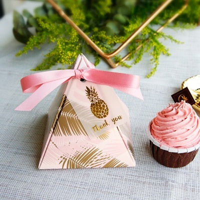 20 50pcs Triangular Pyramid Wedding Favors Supplies Leaves Candy Boxes with Thanks Card Gift Box Party Packaging Chocolate Box