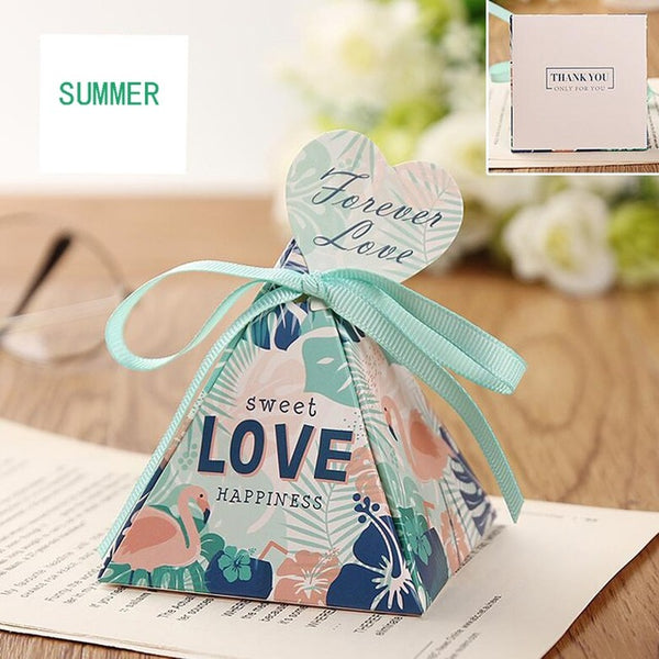 100pcs Triangular Pyramid Wedding Favors Supplies Leaves Candy Boxes with Thanks Card Gift Box Party Packaging Chocolate Box